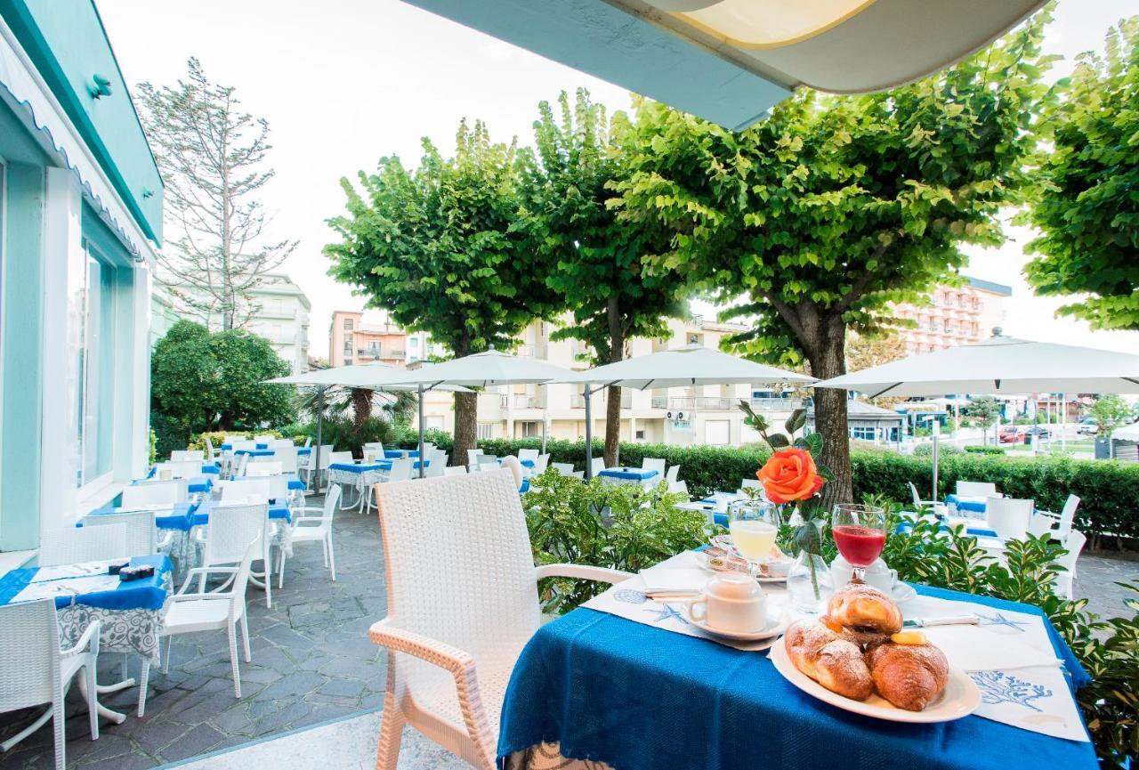 Hotel Losanna Gabicce Mare Exterior photo